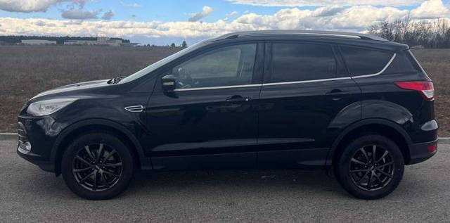 Ford Kuga 2,0 TDCi Titanium 4x4 Aut. SUV / Geländewagen
