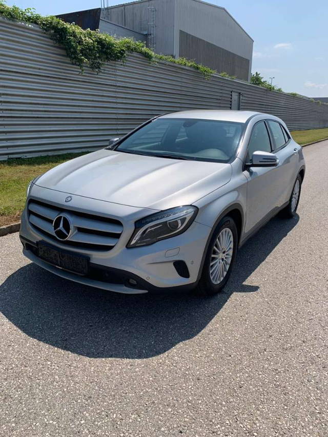 Mercedes-Benz GLA-Klasse GLA 200 CDI SUV / Geländewagen