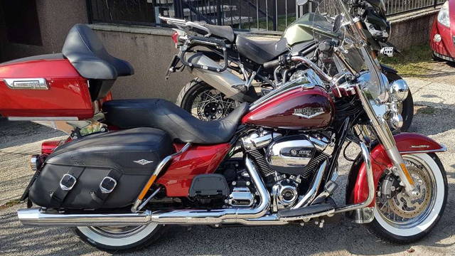 Harley-Davidson Road King Classic FLHRC Tourer