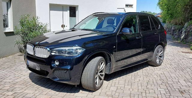 BMW X5 xDrive25d M-Paket SUV / Geländewagen