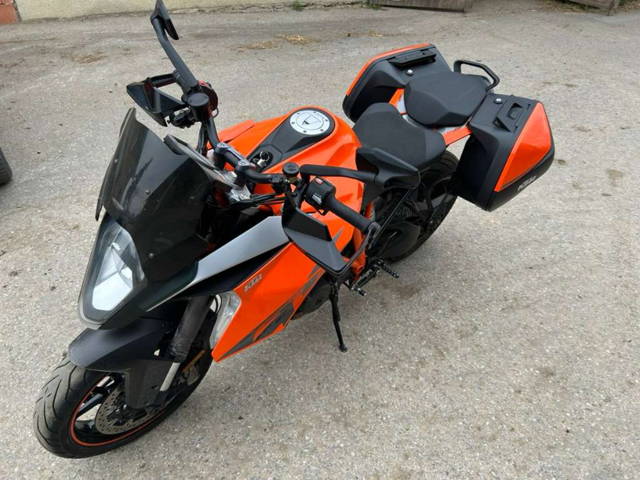 KTM 1290 Super Duke GT Tourer