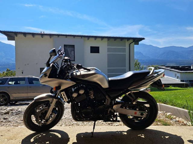 Yamaha FZS Fazer Reifen Neu! Preis VB Tourer