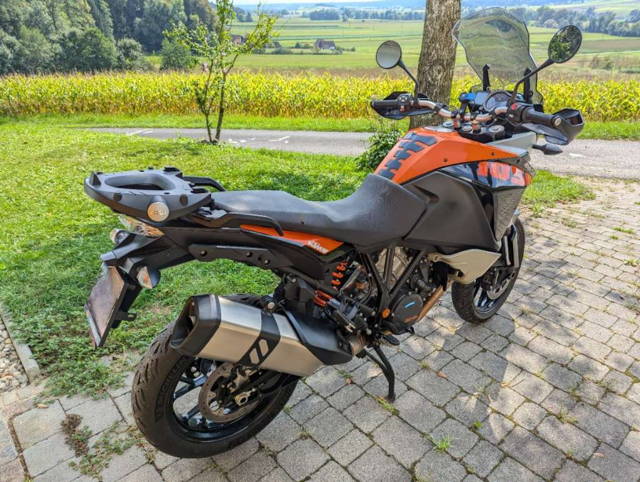 KTM 1050 Adventure Tourer