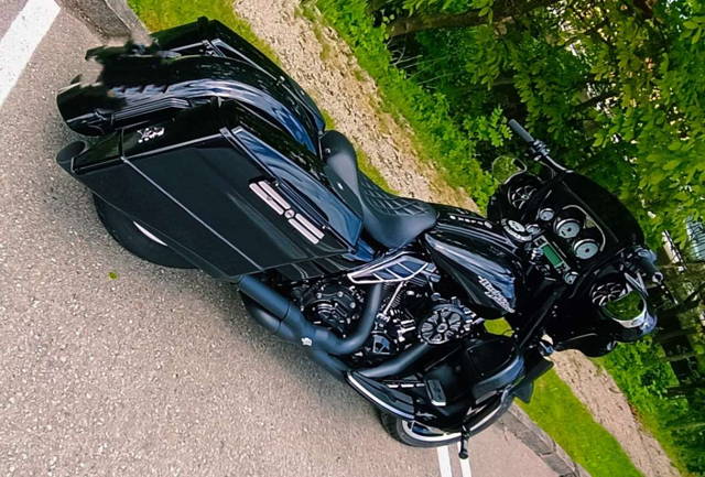 Harley-Davidson Street Glide FLHX Tourer