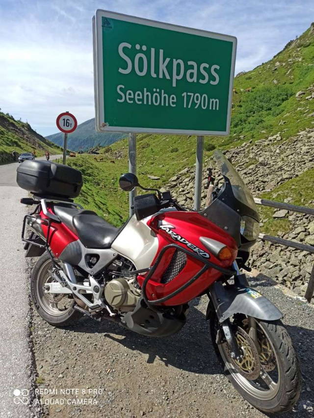 Honda Varadero XL1000V Tourer