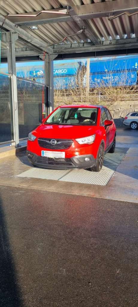 Opel Crossland X Edition SUV / Geländewagen