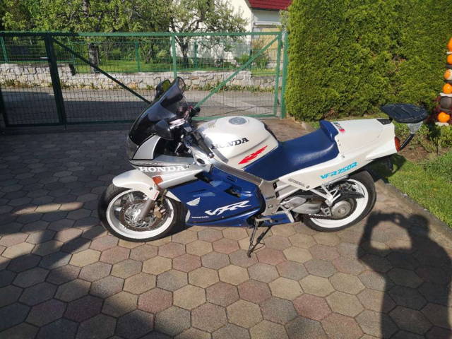 Honda VFR 750F RC36 Tourer