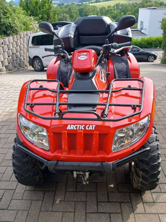 Arctic Cat 1000i XT Quad