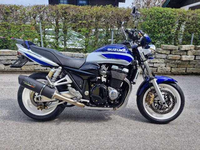 Suzuki GSX suzuki gsx 1400 Tourer