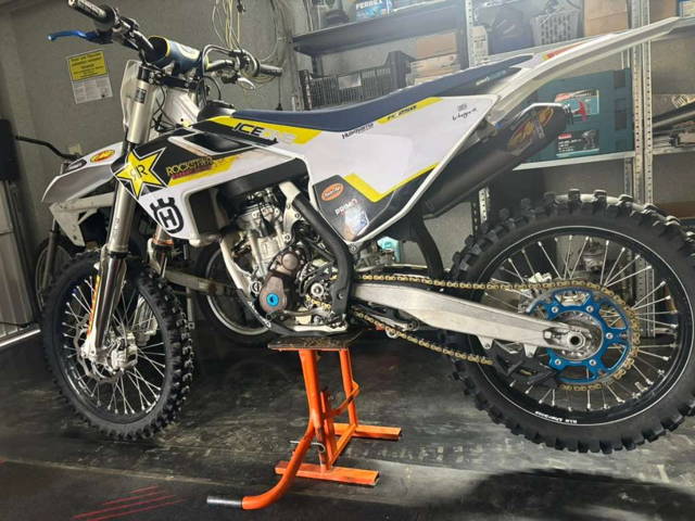 Husqvarna FC 250 Motocross