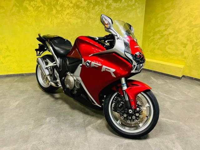 Honda VFR Pickerl neu!! 1200 Tourer