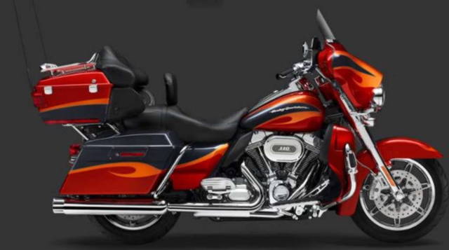 Harley-Davidson Electra Screamin Eagle CVO Ultra Classic Electra Glide Tourer