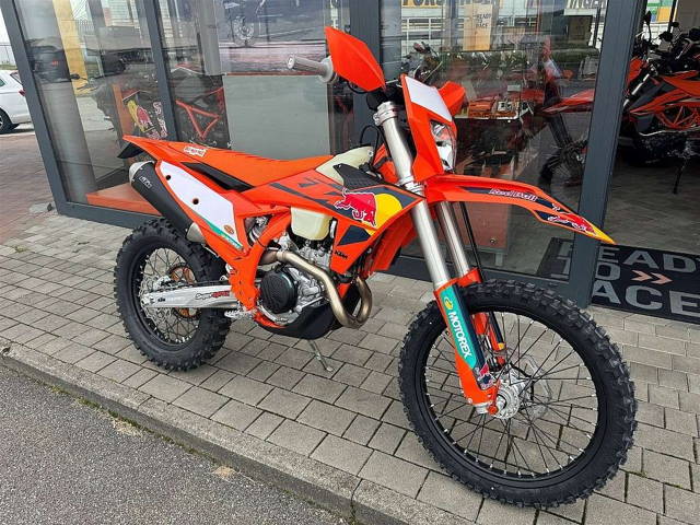 KTM 450 EXC-F CHAMPION EDITION Season Opening Promo... Enduro