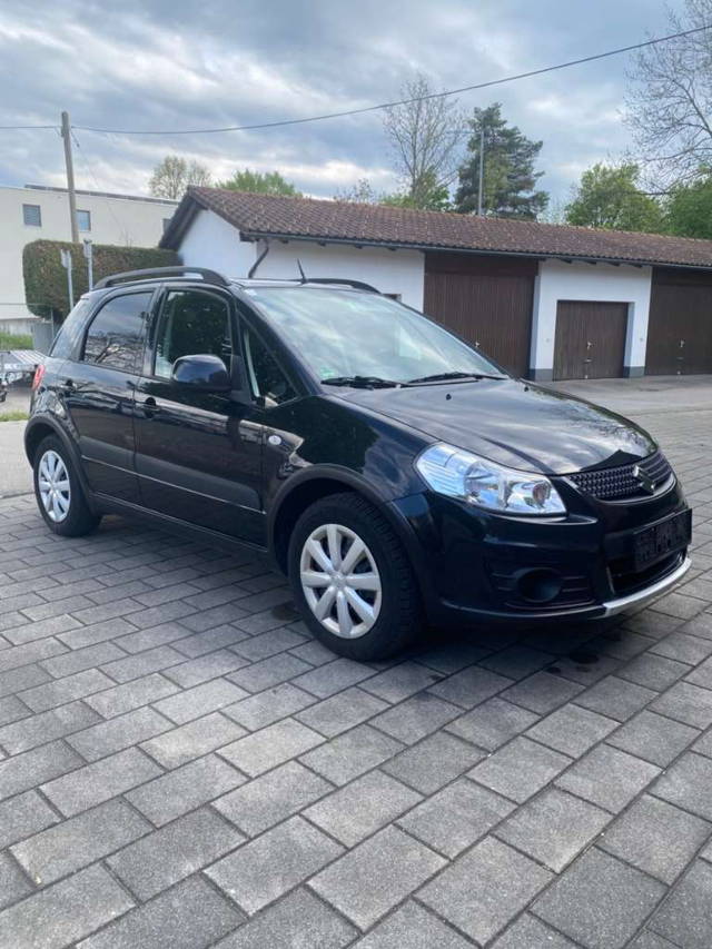 Suzuki SX4 1,6 SUV / Geländewagen