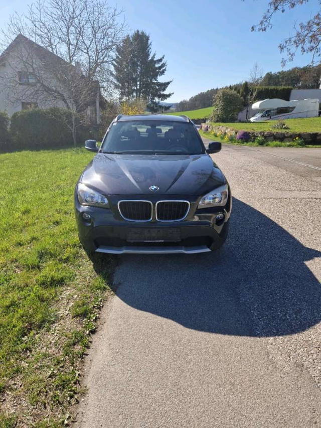 BMW X1 xDrive 20D SUV / Geländewagen