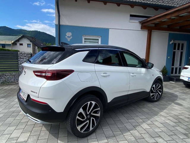 Opel Grandland X 1,6 CDTI BlueInj. Ultimate Aut. Start/Stopp SUV / Geländewagen