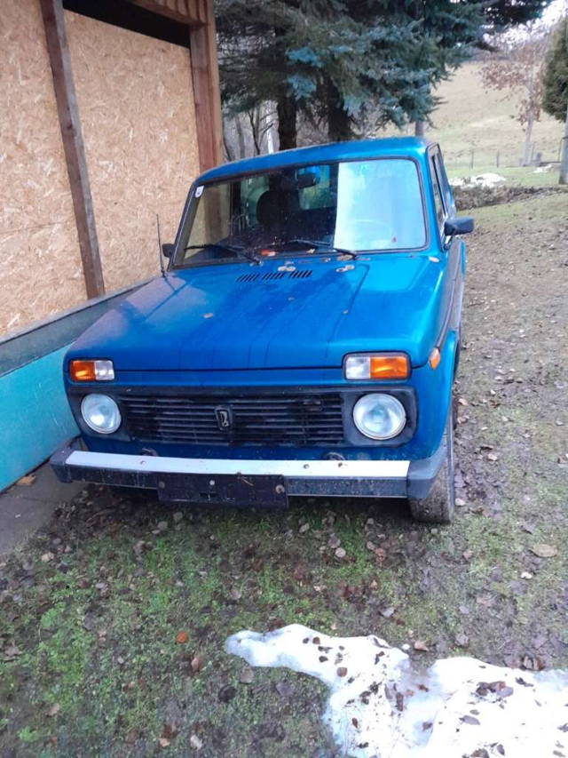 Lada Taiga 2121 SUV / Geländewagen