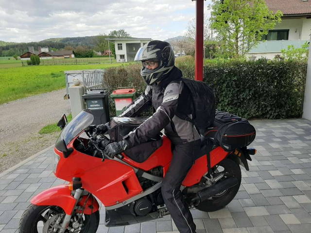 Kawasaki GPZ 500R Tourer