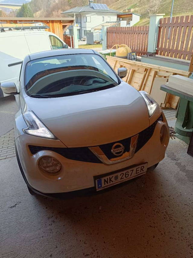 Nissan Juke Acenta SUV / Geländewagen