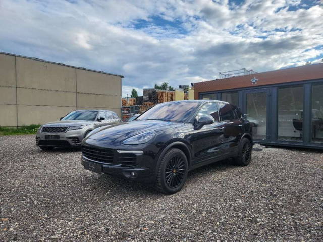 Porsche Cayenne II 3,0 Aut. PLATINUM Panorama / Sitzkühlung / Porsche Dynamic LED / BURMESTER...