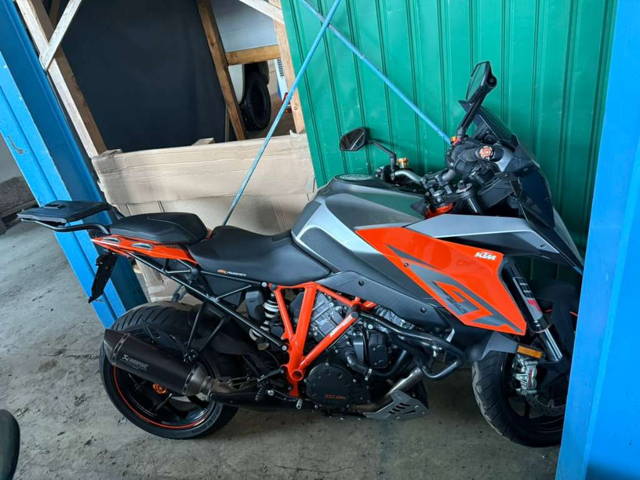 KTM 1290 Super Duke GT Tourer