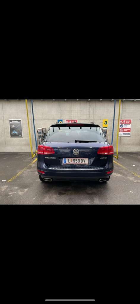 VW Touareg SUV / Geländewagen
