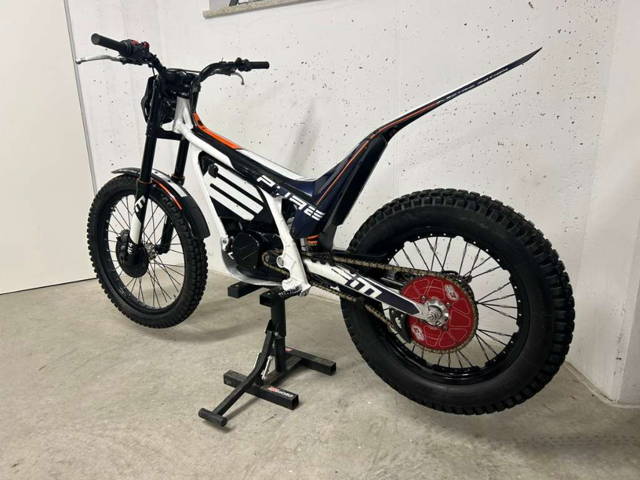 Electric Motion Epure Race Trial