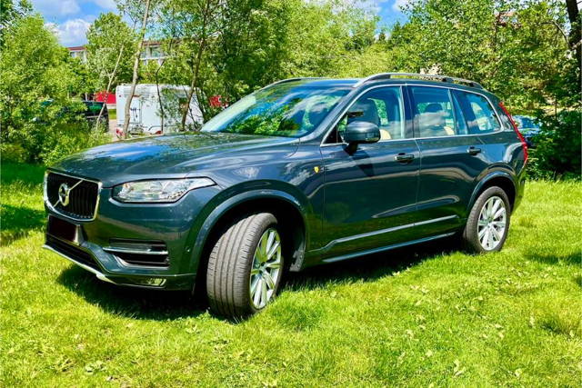 Volvo XC90 D4 SUV / Geländewagen
