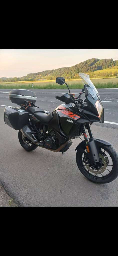 KTM 1290 Adventure Tourer
