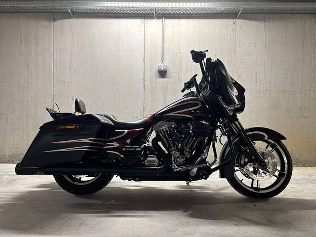 Harley-Davidson Street Glide Special Tourer