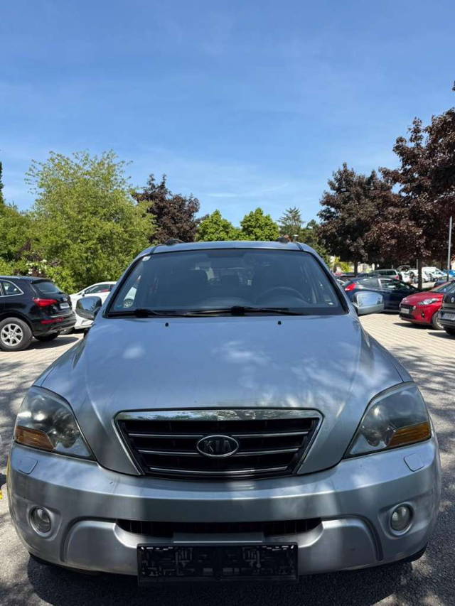 KIA Sorento SUV / Geländewagen