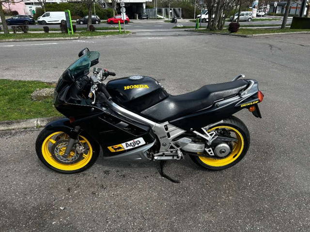 Honda VFR 750F RC36 Tourer