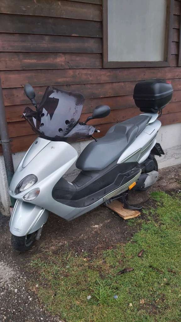 Yamaha Majesty YP125D Tourer
