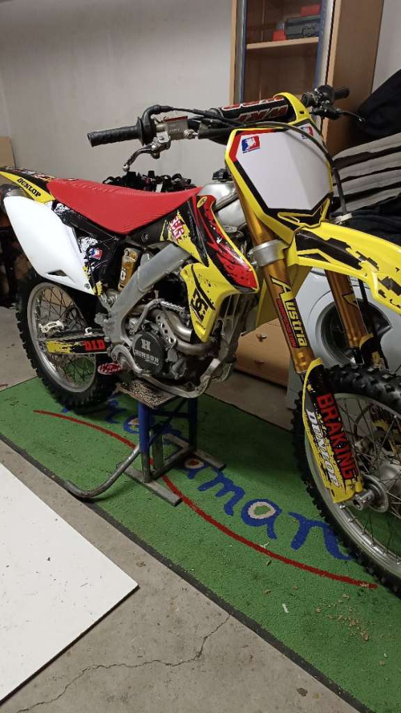 Suzuki RM Suzuki RMZ 250 Motocross