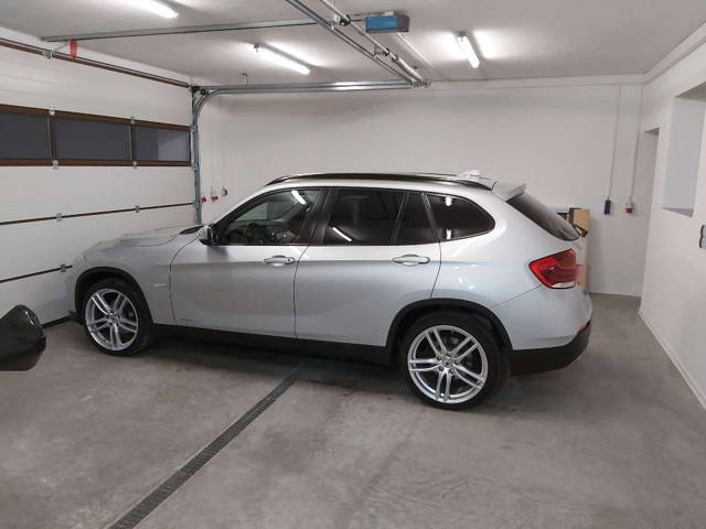 BMW X1 20D XDrive Pickerl NEU bis 6/26 - Service NEU SUV / Geländewagen