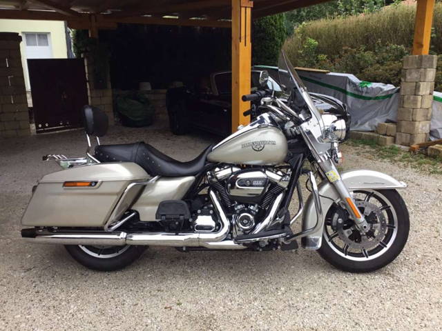 Harley-Davidson Road King FLHR Tourer