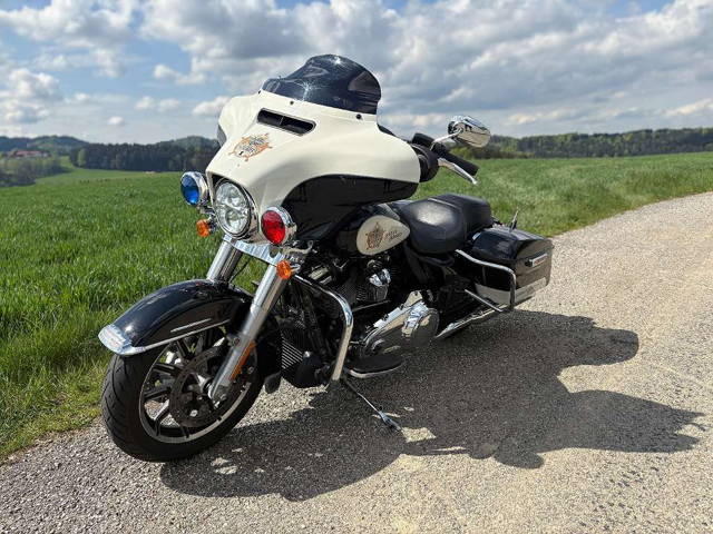 Harley-Davidson Street Glide E Glide Police Tourer