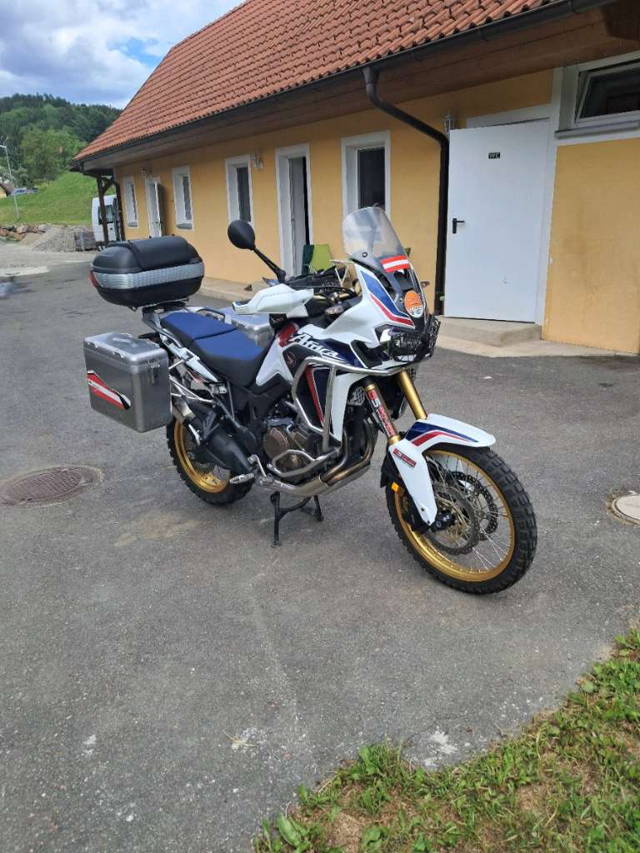 Honda CRF 1000A Africa Twin Tourer