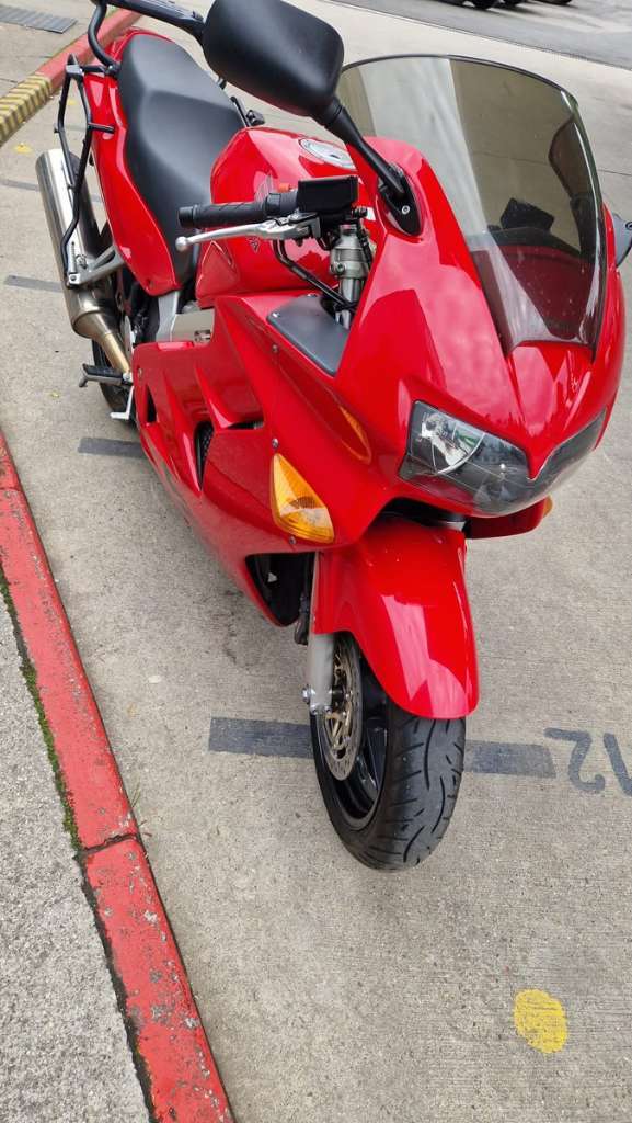 Honda VFR 800 Neues Pickerl + Erstbesitz Tourer