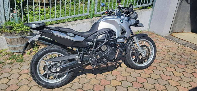 BMW F 650 GS, tiefergelegt Enduro