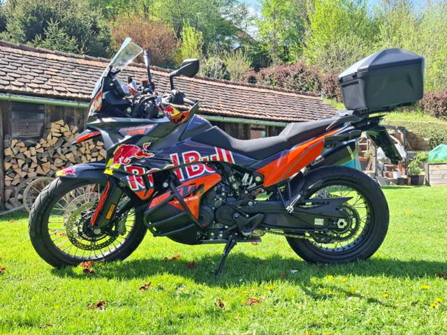 KTM 890 Adventure Tourer