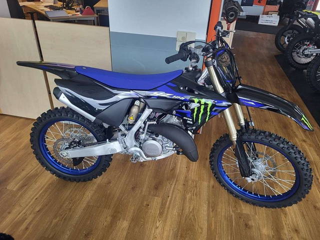 Yamaha YZ 125 Monster Energy Racing Edition Motocross