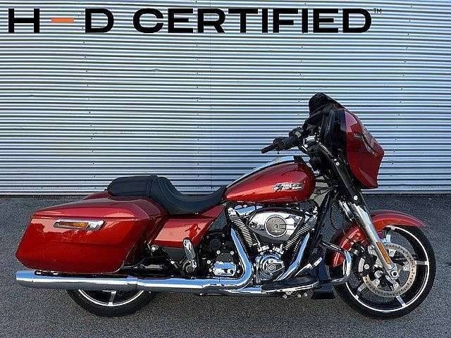 Harley-Davidson Street Glide FLHX **Jahresfahrzeug 2024 mit ers... Tourer