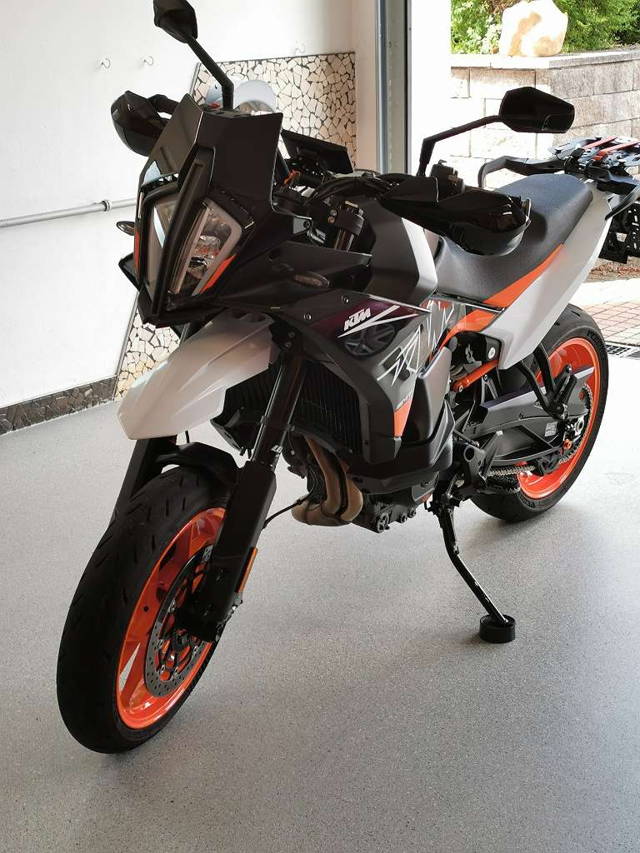 KTM 890 SMT Tourer