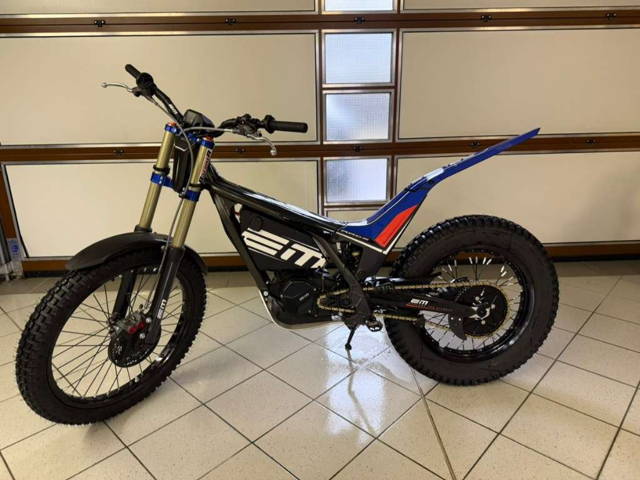 Electric Motion Epure Race Trial