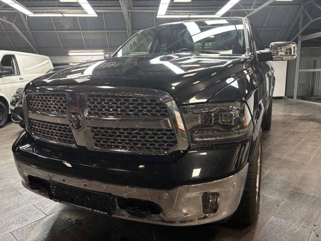 Dodge RAM 1500 ECO-DIESEL/LARAMIE QUAD-CAB SUV / Geländewagen