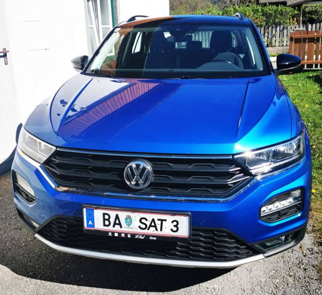 VW T-Roc 4 Motion 2.0 l TdI 6 Gang Handschaltung SUV / Geländewagen