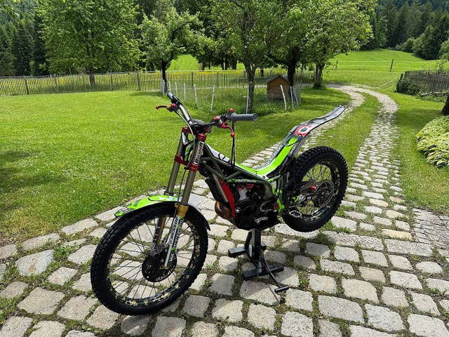 Vertigo Vertical Works 300 Comp. Trial
