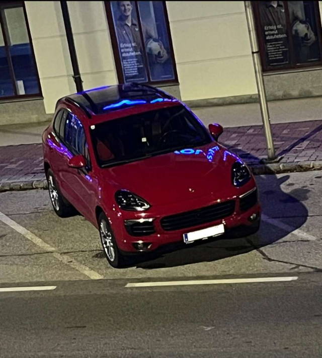 Porsche Cayenne GTS VOLLAUSSTATTUNG FACELIFT 3,0 AUT. SUV / Geländewagen