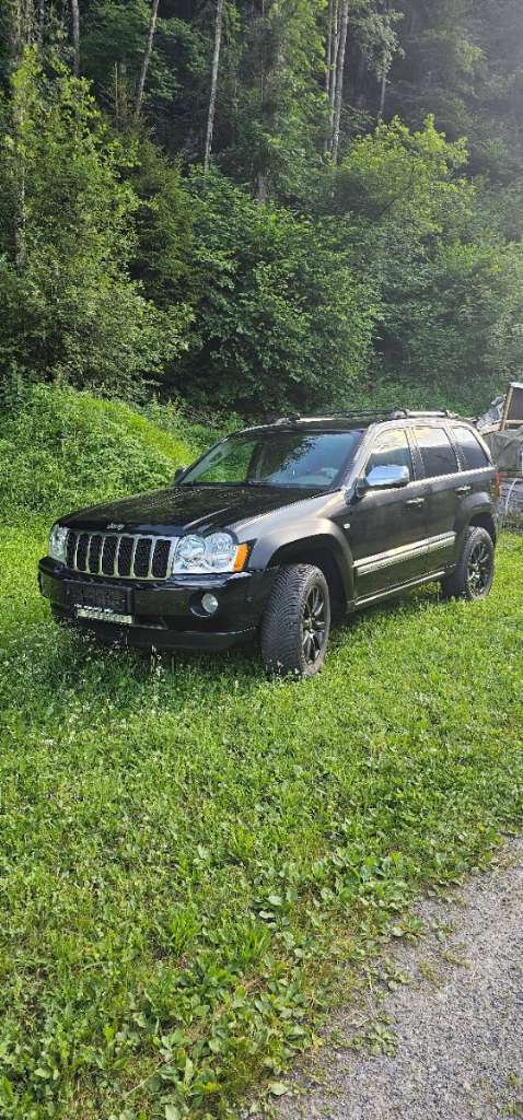 Jeep Grand Cherokee 5.7 Hemi V8 SUV / Geländewagen